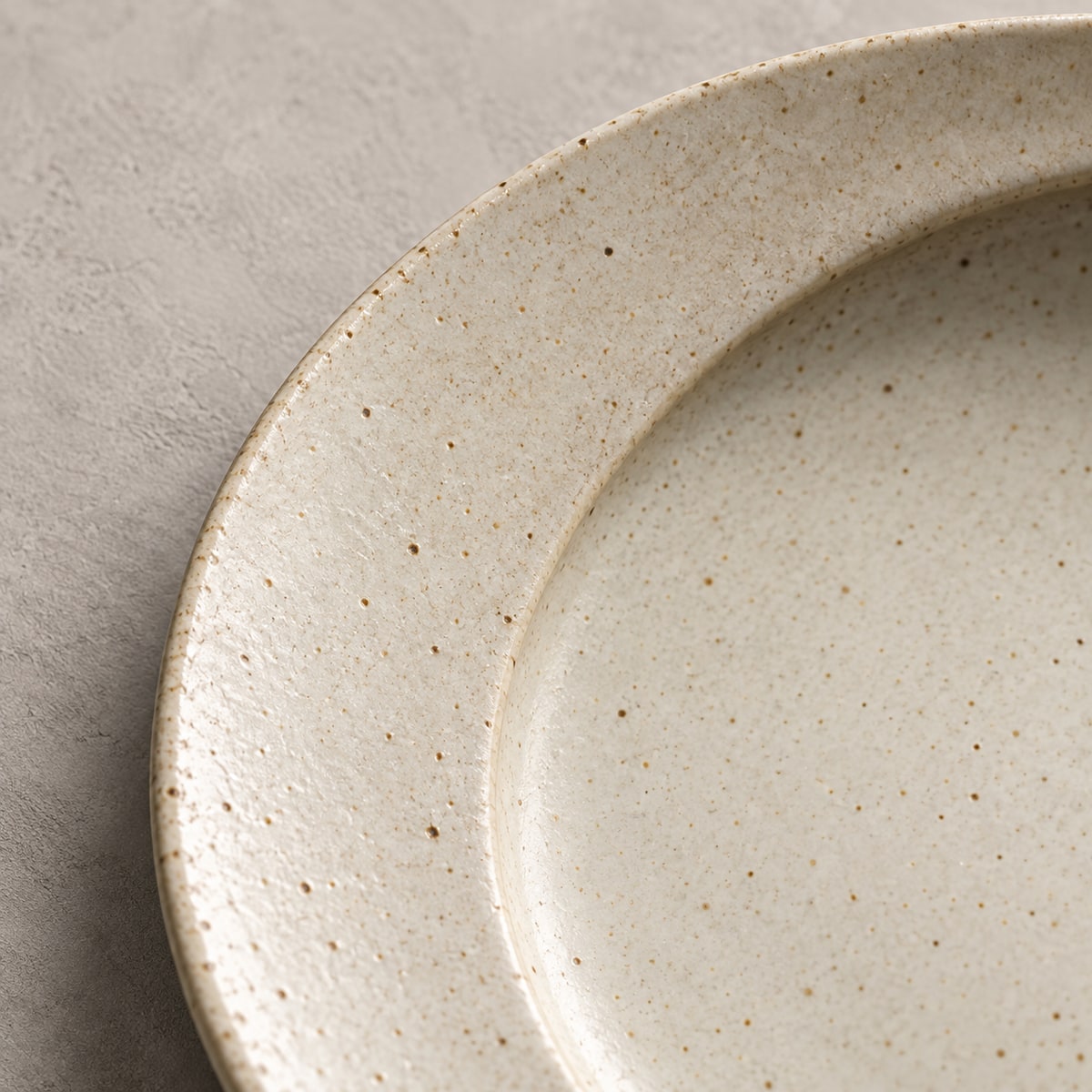 Toued® Chalk Eclipse Dinner Plate