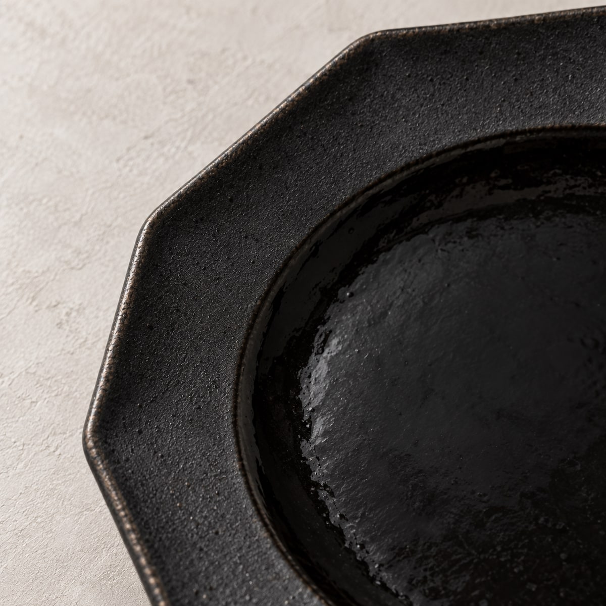 Toued® Ink Octagon Dinner Plate